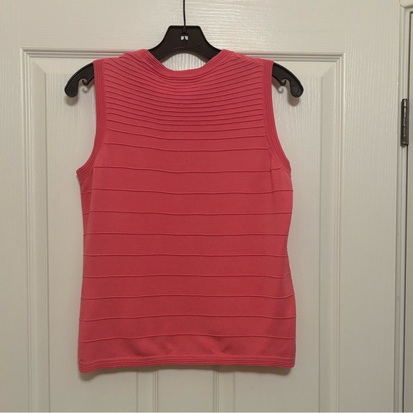 NEIMAN MARCUS Exclusive Silk Sleeveless Ribbed Tank in Pink - Picture 7 of 9